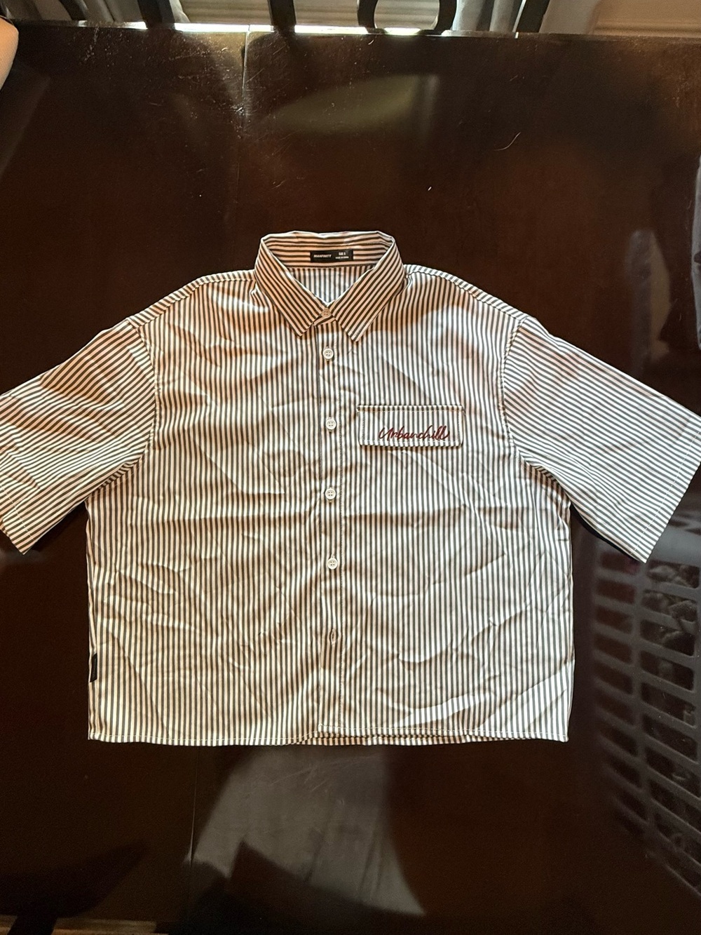 Striped Short-Sleeve Button-Up Shirt in White and Brown - M